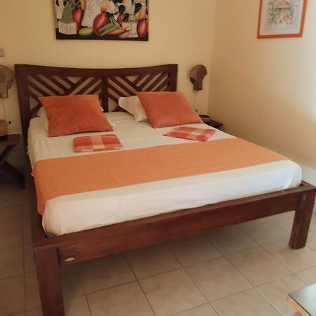 Bigouz Residence La Plage De L'Anse Caritan 圣安娜 外观 照片